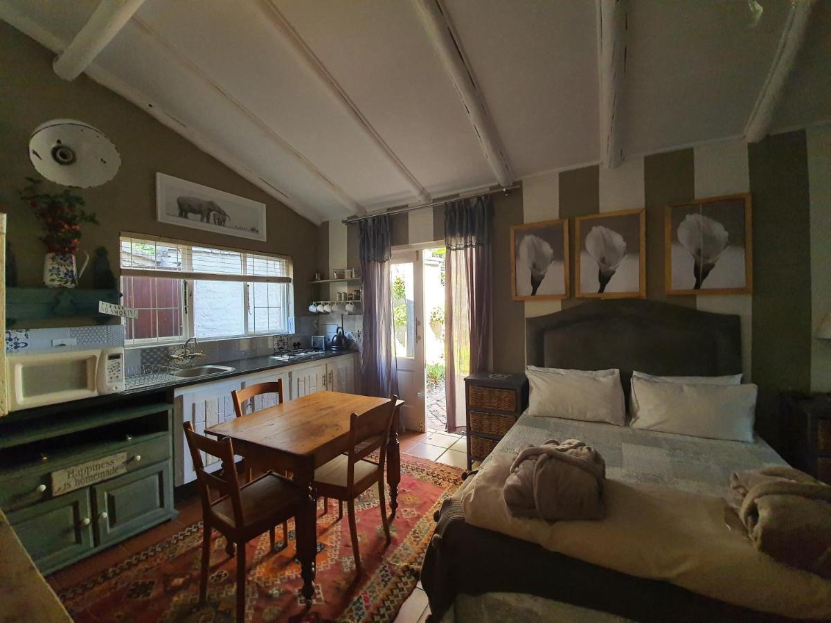 Waterhouse Guest Lodge - Indus Street Pretoria-Noord Exteriér fotografie